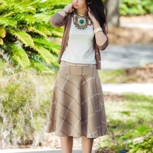 Zara NWT checked skirt with pockets